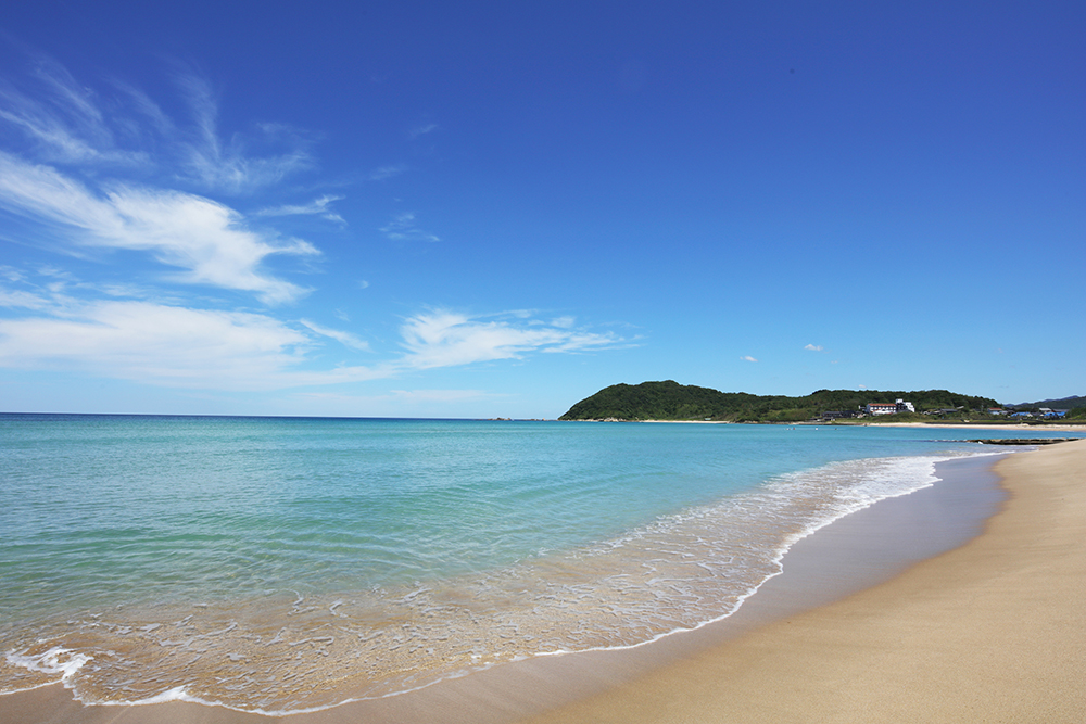 特急きのさき_八丁浜海水浴場